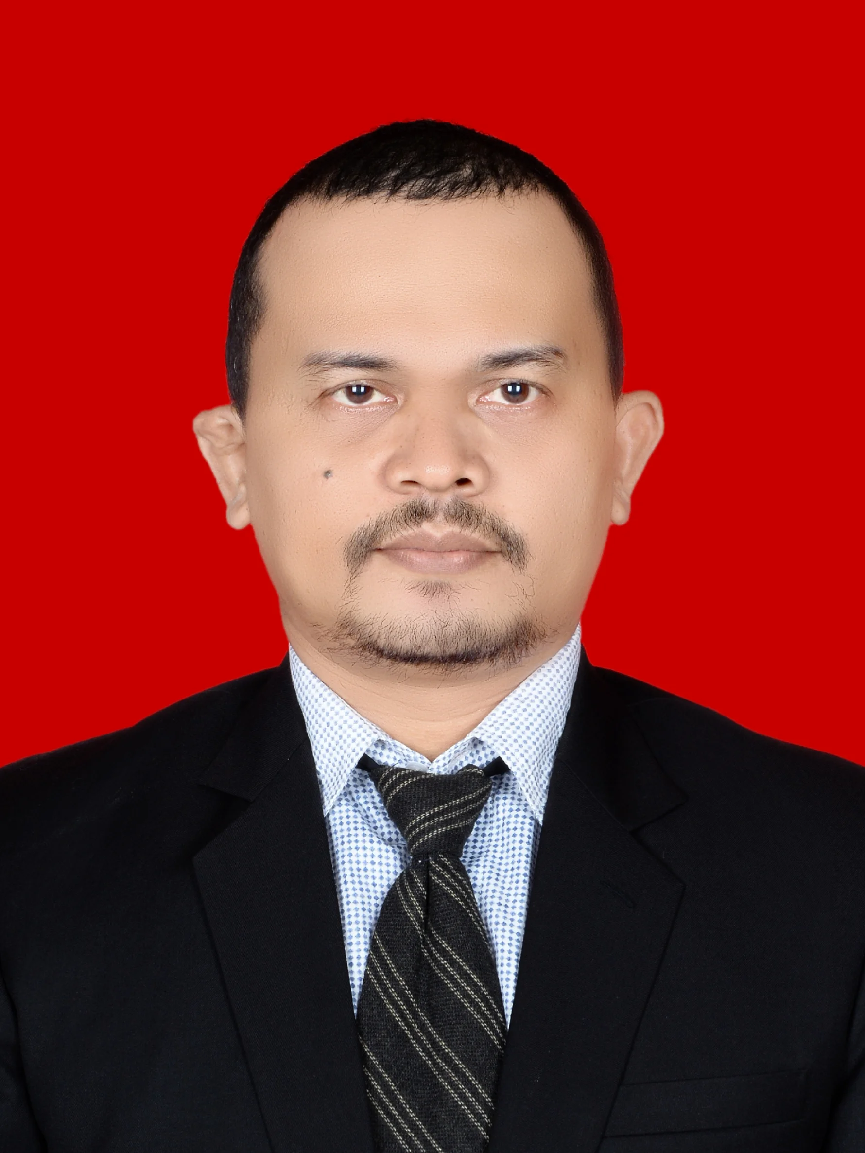 Nasruddin, S.Pd.I, M.Pd