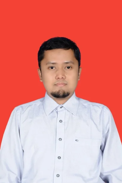 Dr. H. Early Ridho Kismawadi. S.E.I, MA 