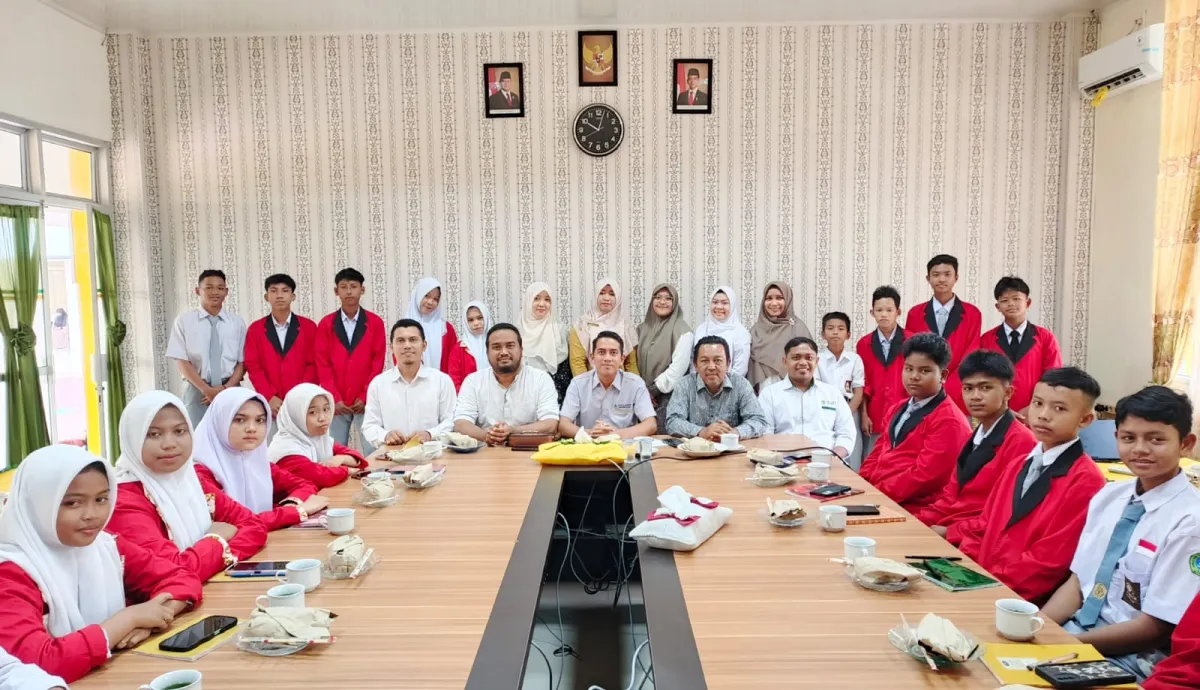 Motivasi Calon Ekonom Muda, FEBI IAIN Langsa Jadi Tujuan Studi Edukatif SMK Graha Media