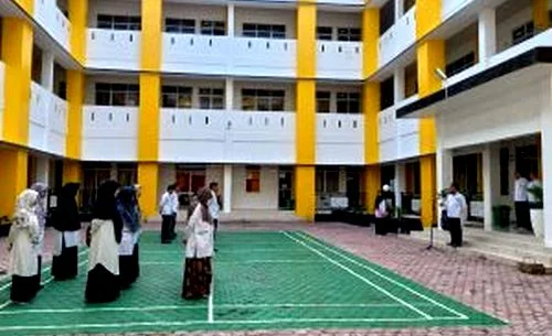 Kaprodi EKS FEBI Sebaik-baik Manusia Adalah Yang Paling Bermanfaat Bagi Manusia Yang Lain