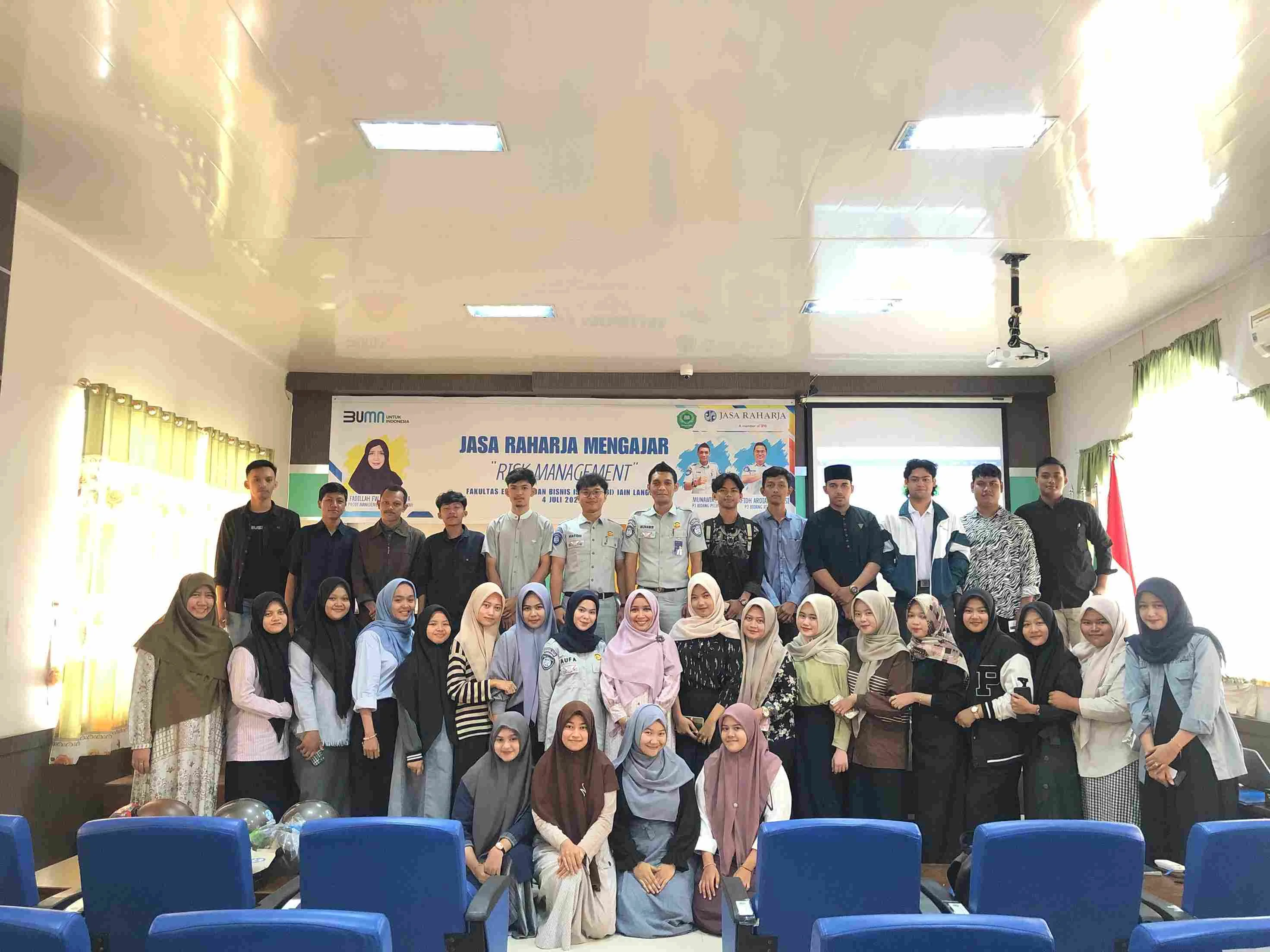 MKS FEBI IAIN Langsa Bersama Jasa Raharja Selenggarakan Jasa Raharja Mengajar Bertajuk Risk Management
