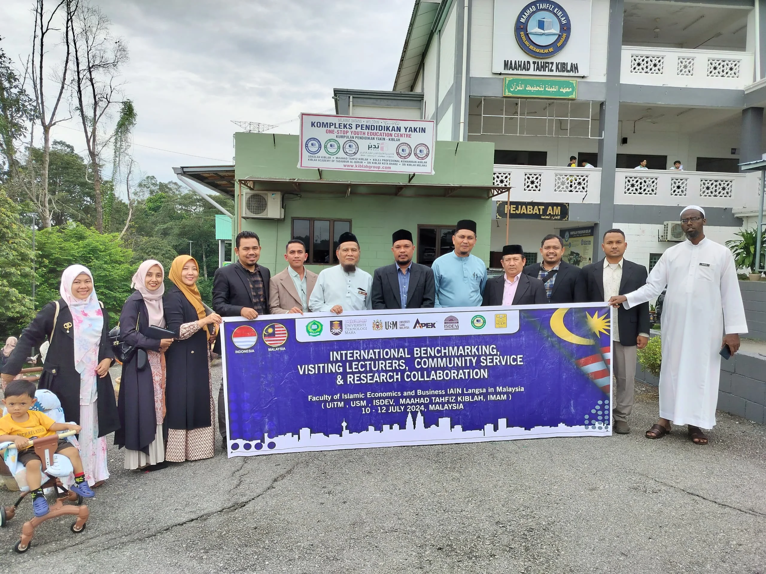 FEBI IAIN Langsa Lakukan Pengabdian Masyarakat dan Kerjasama Internasional dengan IMAM di Kampung Aceh Yan, Kedah